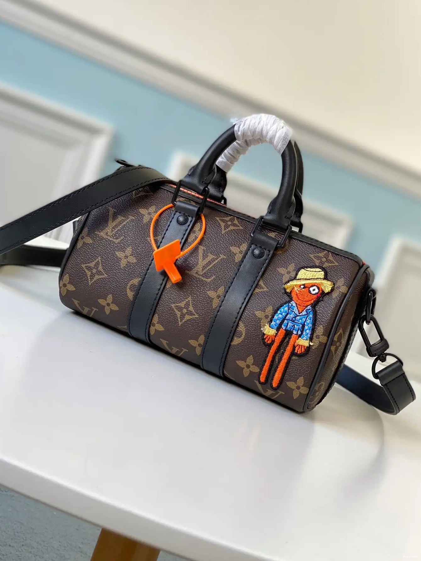 Repladies VUITTON LOUIS LEEPALL NANO 0610